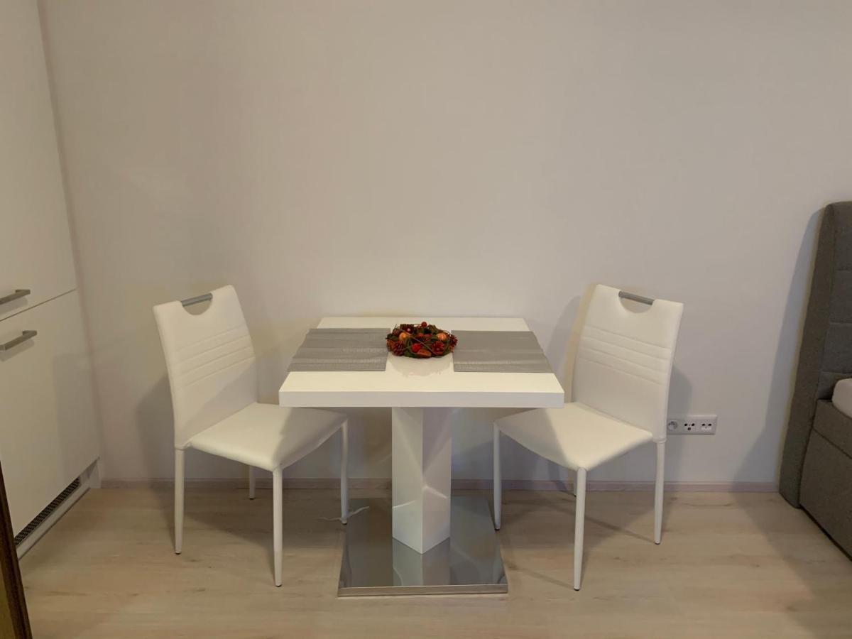 Modern Apartment In The City Center Plzeň Exterior foto